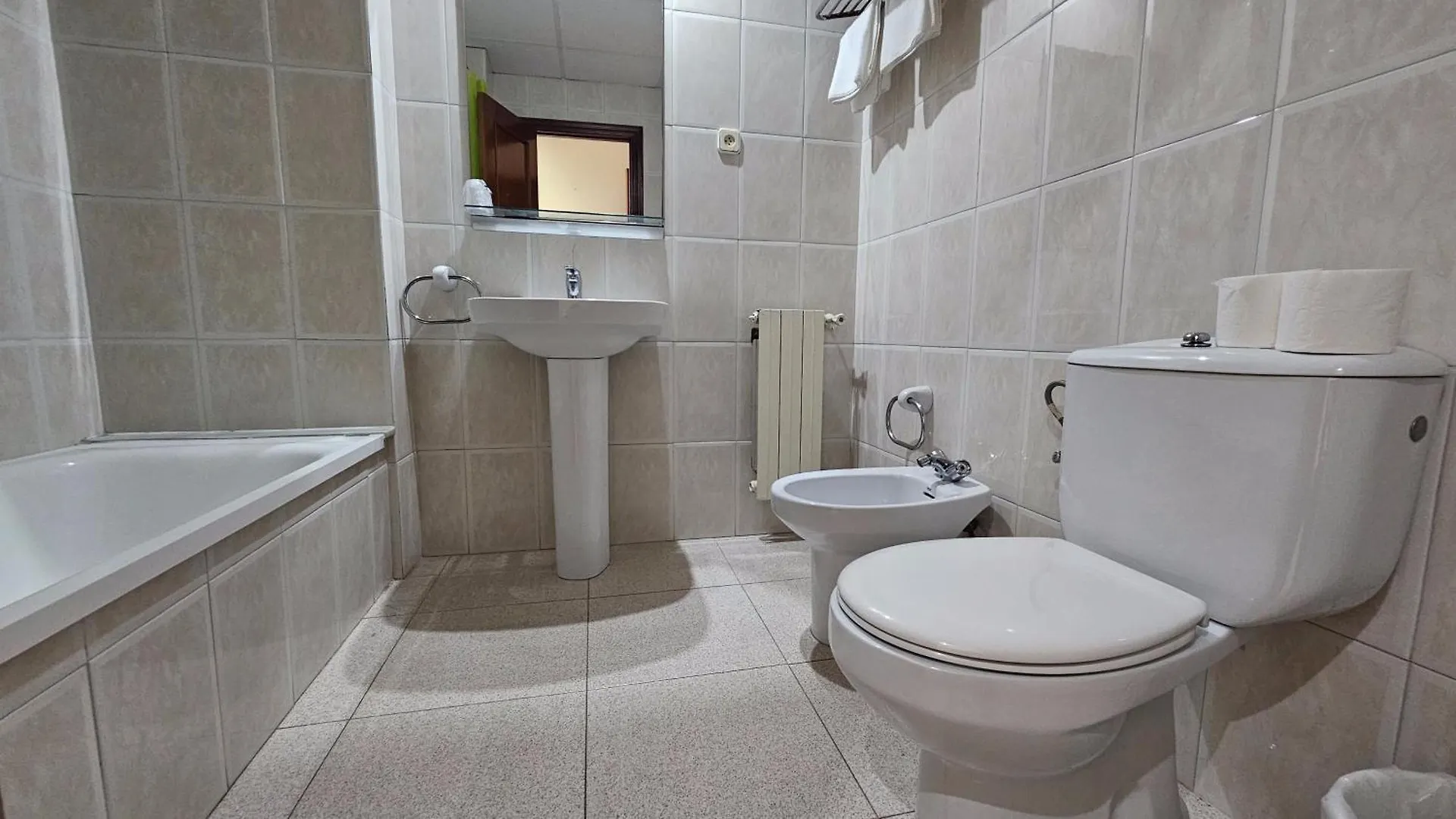 Guest house Hostal Los Manos Blanes