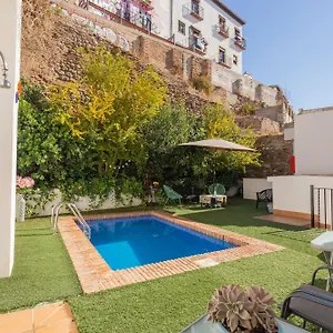 https://apartamentos-granata.es-andalucia.com